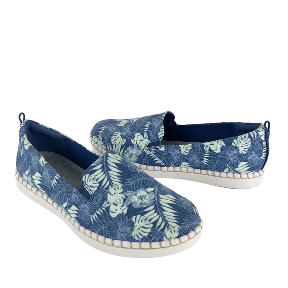 clarks cloudsteppers blue